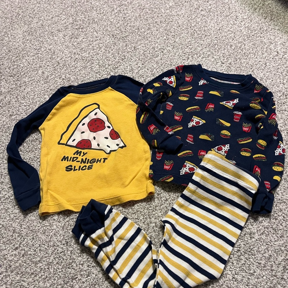 Member’s Mark Pizza Pajama Set